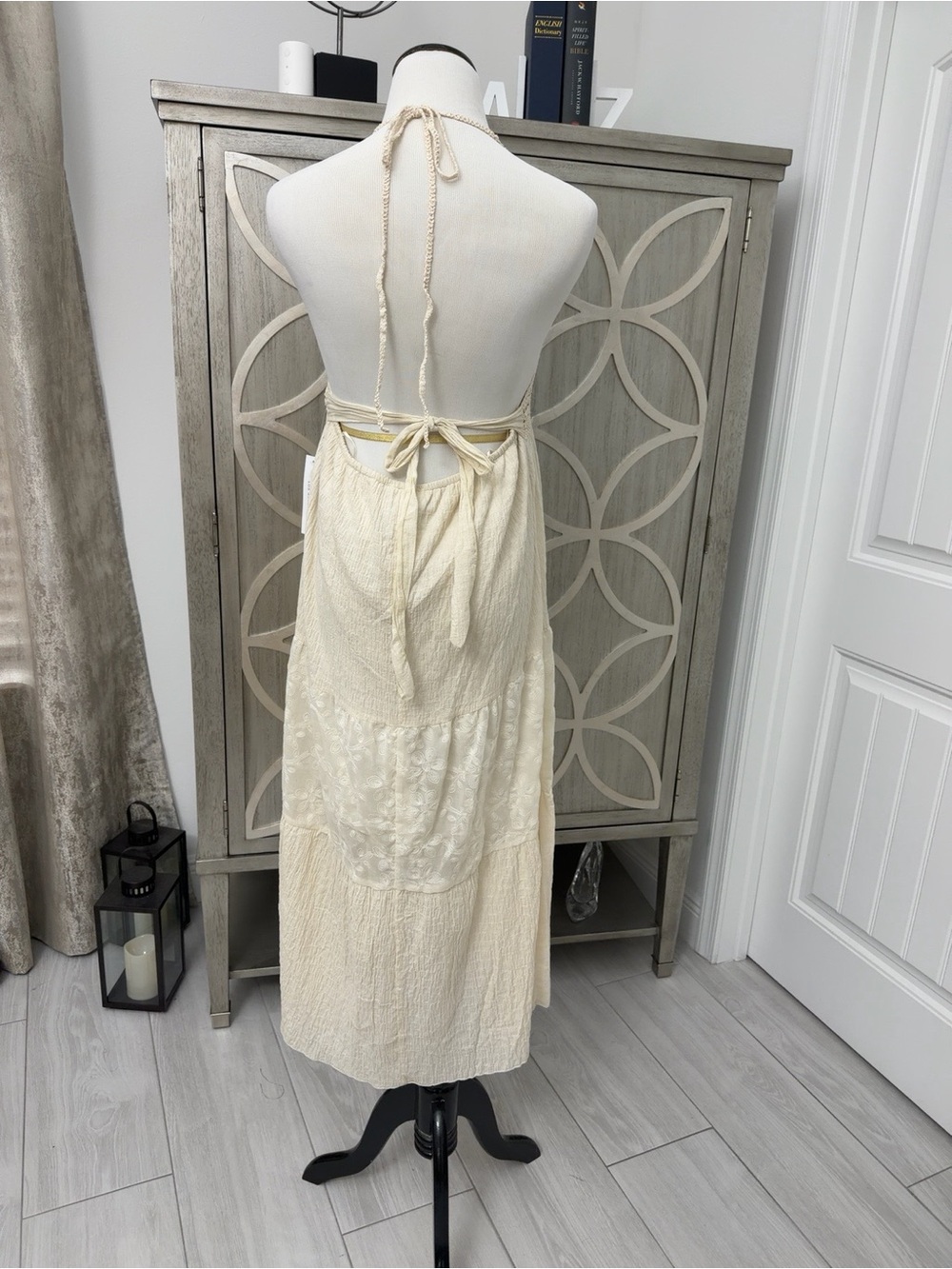 Sunset Crochet Maxi Dress in Cream - Picture 4 of 5